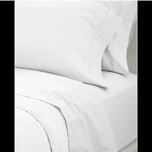 Garnet Hill Wrinkle-Resistant Embroidered Sateen Flat Sheet Queen White